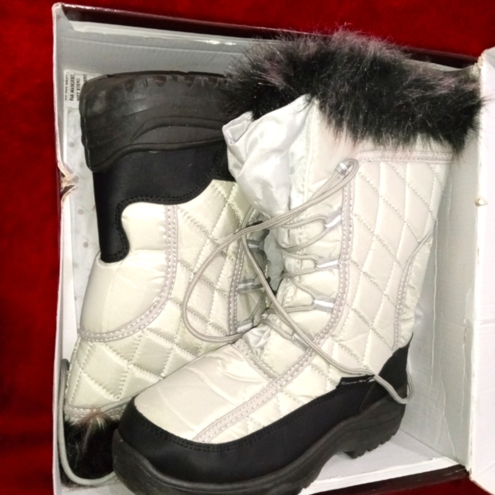 Snow Boots